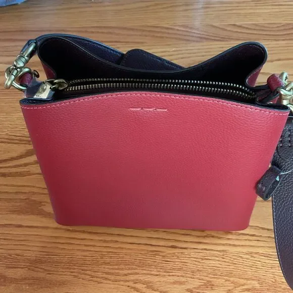 Coach Red Leather Medium Shoulder bucket Bag - Picture 4 of 8
